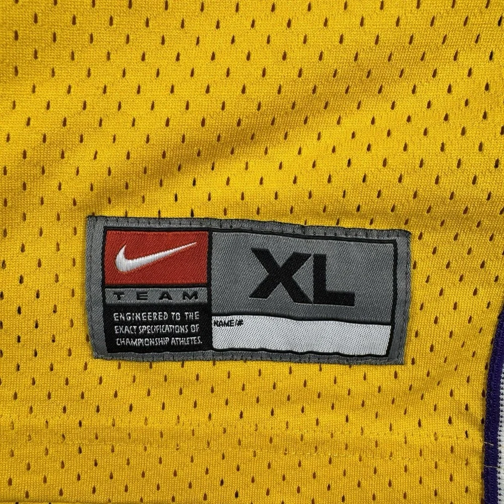 VTG 2000's Nike Kobe Bryant #8 Lakers NBA Gold Jersey Stitched Made In USA XL